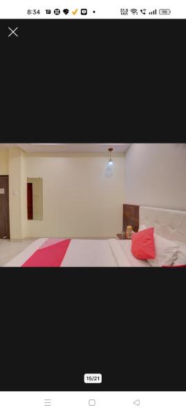 Hotel Royal orbit